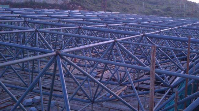 牙克石概述网架加工中对钢材的质量的过细恳求